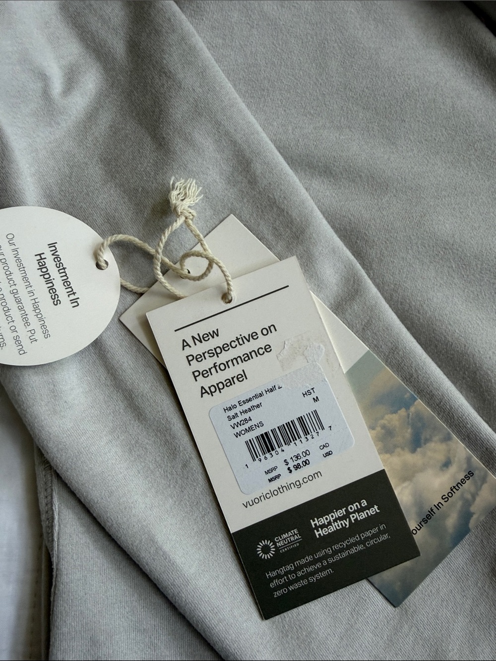 Woman Vuori Halo Essential Half-Zip in Soft Heather Gray M - Picture 3 of 5